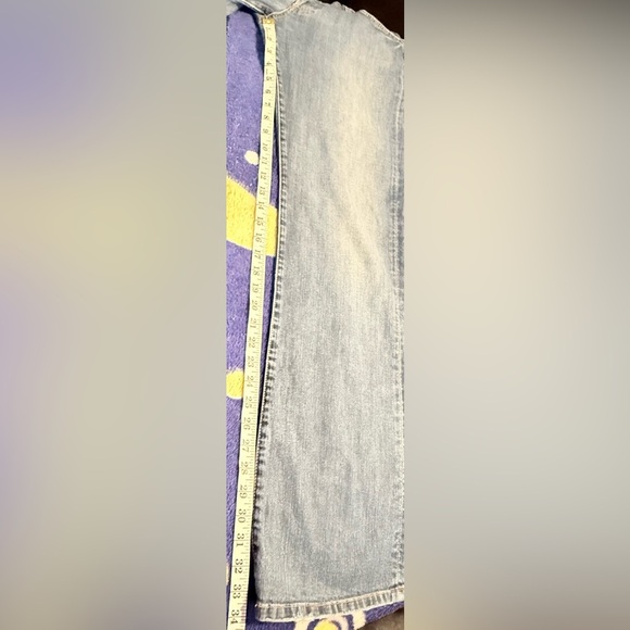 Lucky Brand Light Blue Straight Leg Jeans - Picture 5 of 11